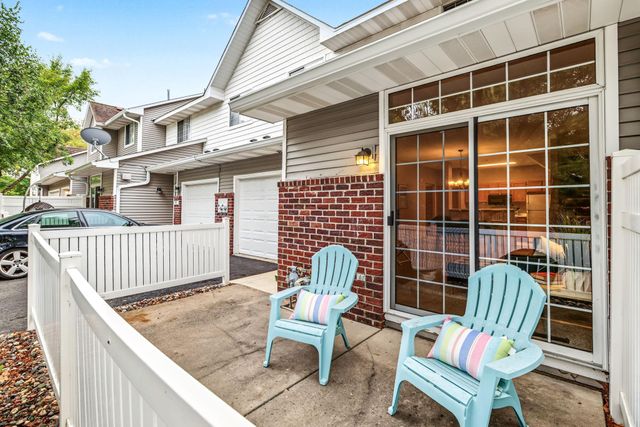 8399 Kimball Drive, Eden Prairie, MN 55347