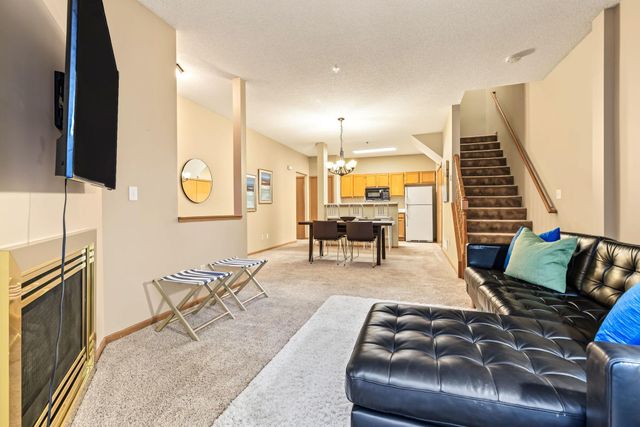 8399 Kimball Drive, Eden Prairie, MN 55347