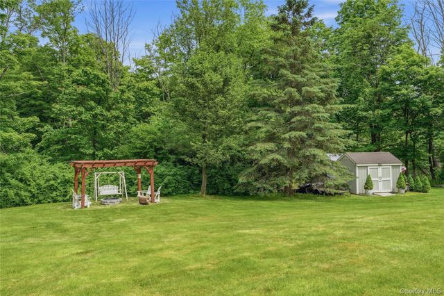 226 Cart Road C, Dover Plains, NY 12522