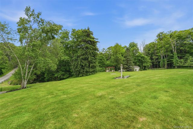 226 Cart Road C, Dover Plains, NY 12522