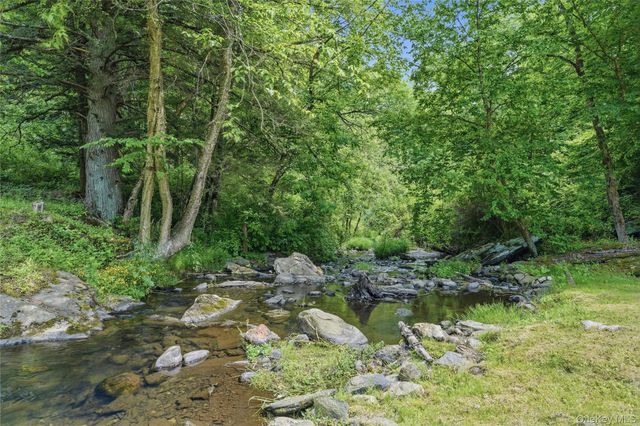 226 Cart Road C, Dover Plains, NY 12522
