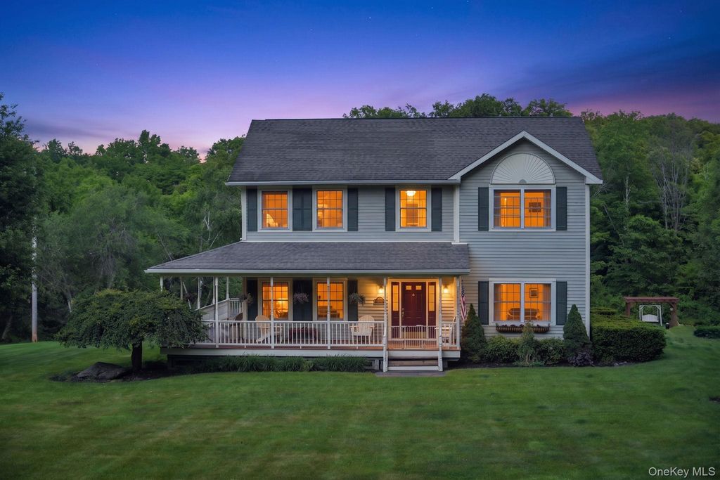 226 Cart Road C, Dover Plains, NY 12522