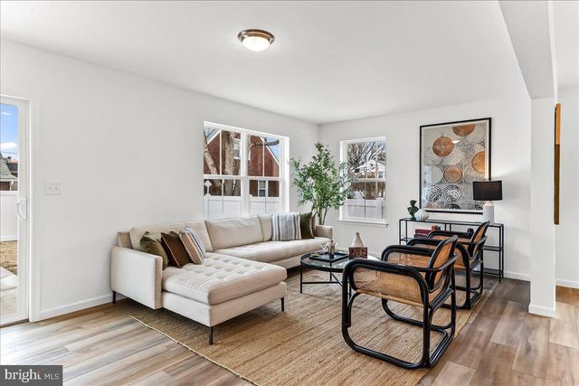 203 CHESTNUT PKWY, Wallingford, PA 19086