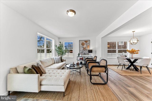 203 CHESTNUT PKWY, Wallingford, PA 19086