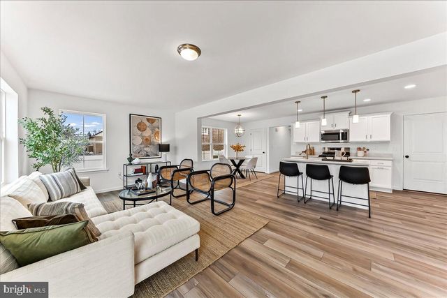 203 CHESTNUT PKWY, Wallingford, PA 19086