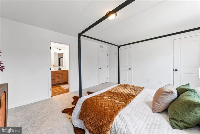 203 CHESTNUT PKWY, Wallingford, PA 19086