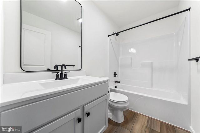 203 CHESTNUT PKWY, Wallingford, PA 19086