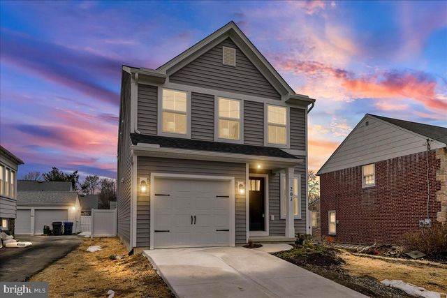 203 CHESTNUT PKWY, Wallingford, PA 19086