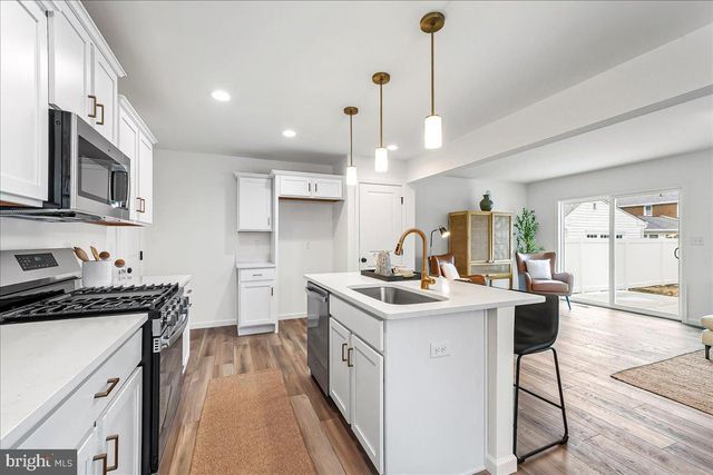 203 CHESTNUT PKWY, Wallingford, PA 19086