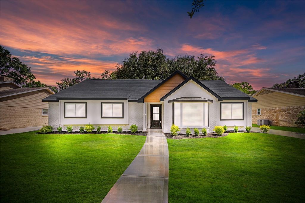 12451 Deep Spring Lane, Houston, TX 77077