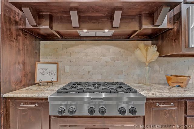 12636 S 13th Place, Jenks, OK 74037