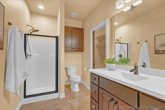 12636 S 13th Place, Jenks, OK 74037