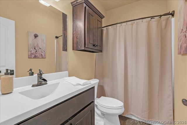 12636 S 13th Place, Jenks, OK 74037