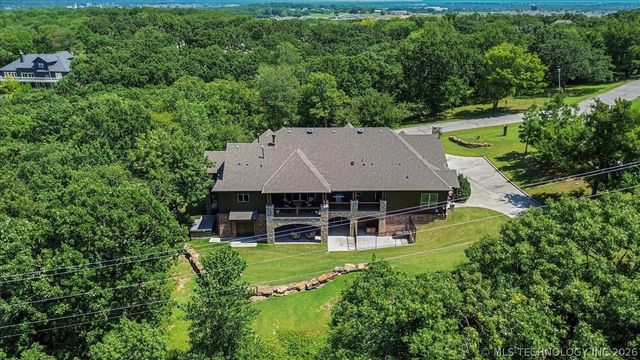 12636 S 13th Place, Jenks, OK 74037