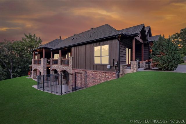 12636 S 13th Place, Jenks, OK 74037