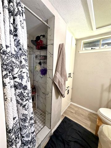 439 Shorewood Drive, Duncanville, TX 75116