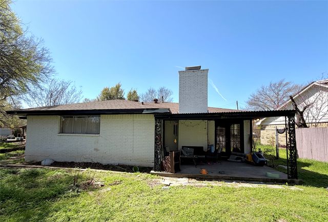 439 Shorewood Drive, Duncanville, TX 75116