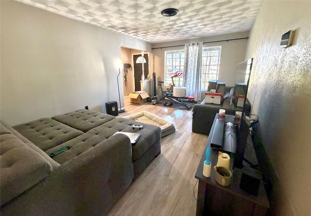 439 Shorewood Drive, Duncanville, TX 75116