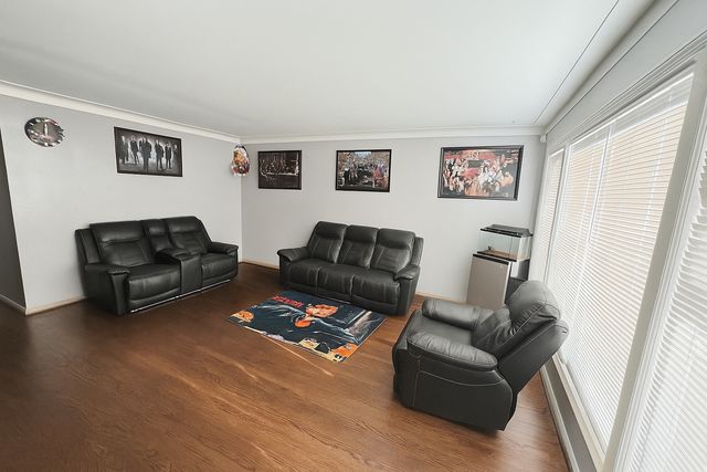 3648 W 81st Street, Chicago, IL 60652