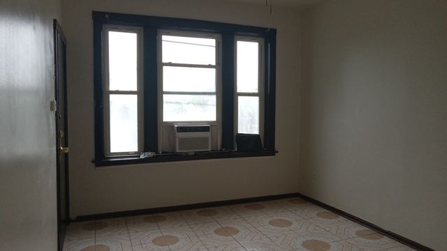 4354 S California Avenue Second, Chicago, IL 60632