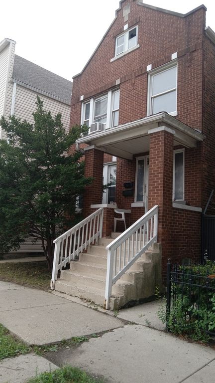 4354 S California Avenue Second, Chicago, IL 60632