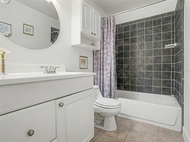 525 CONWAY ROAD 180, Orlando, FL 32807