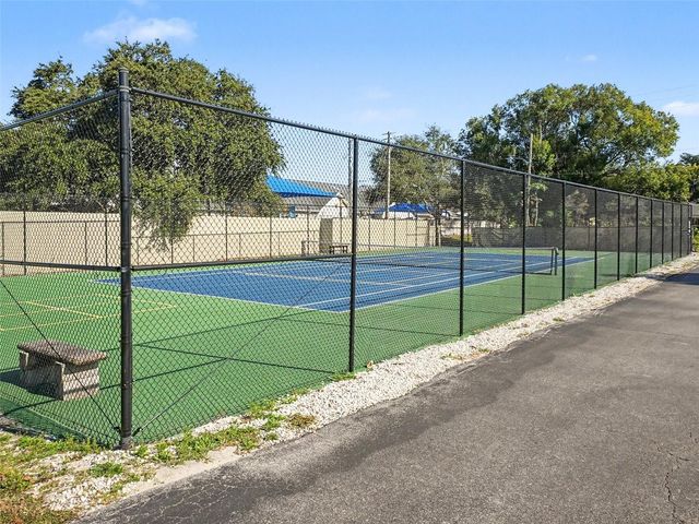 525 CONWAY ROAD 180, Orlando, FL 32807