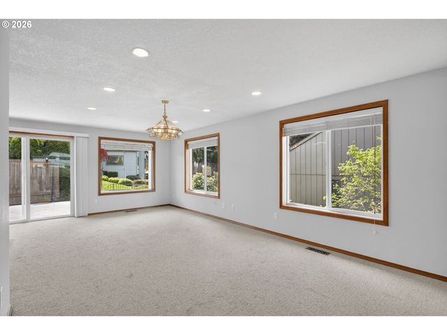 2605 Se BALBOA Dr, Vancouver, WA 98683