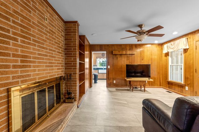 618 Melville Avenue, Chattanooga, TN 37412