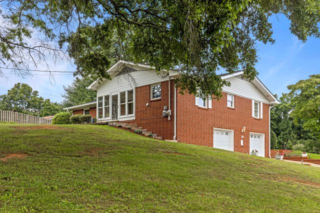 618 Melville Avenue, Chattanooga, TN 37412