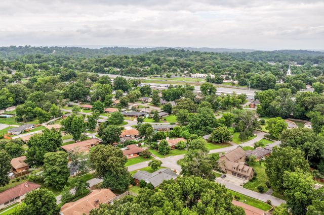 618 Melville Avenue, Chattanooga, TN 37412