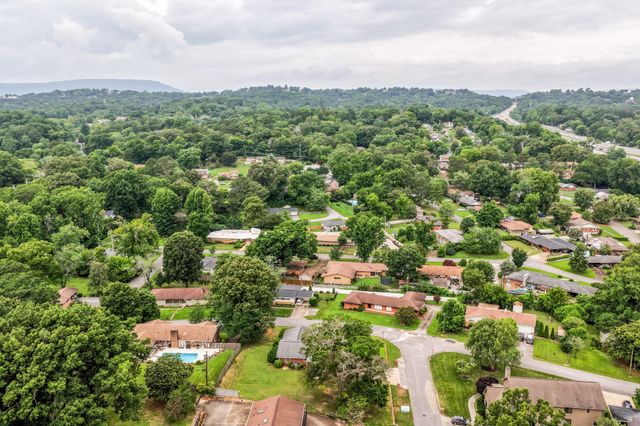 618 Melville Avenue, Chattanooga, TN 37412