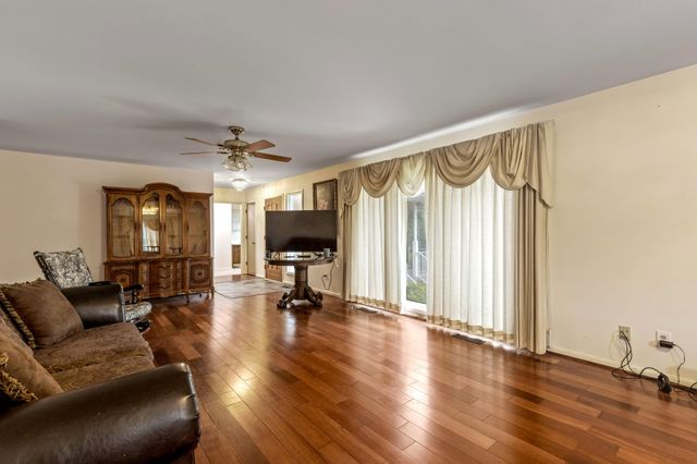 618 Melville Avenue, Chattanooga, TN 37412