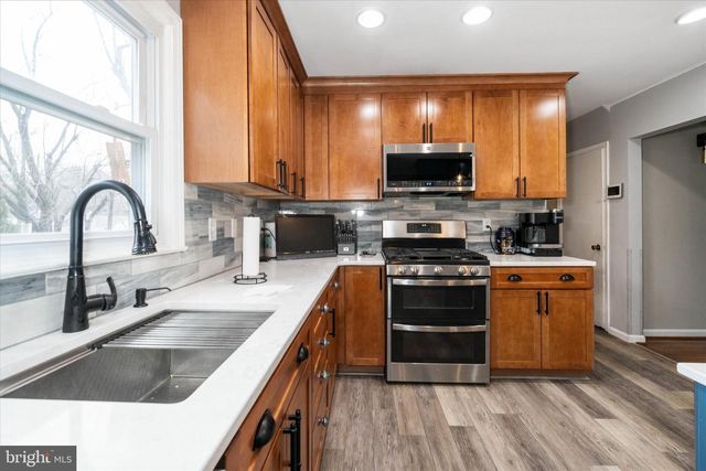 3301 ENGLEWOOD RD, Wilmington, DE 19810