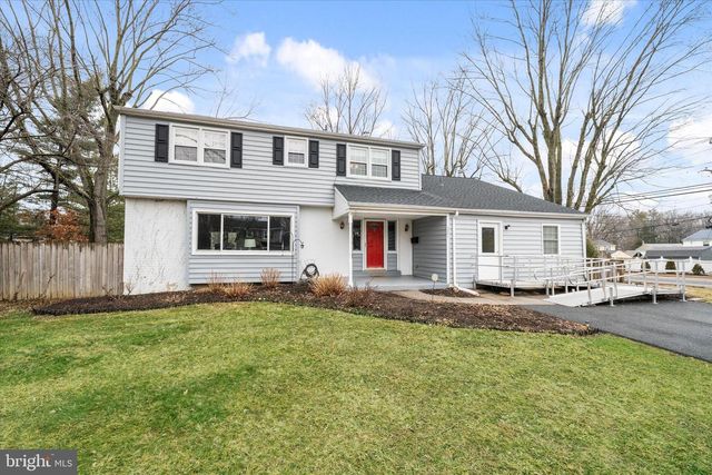 3301 ENGLEWOOD RD, Wilmington, DE 19810