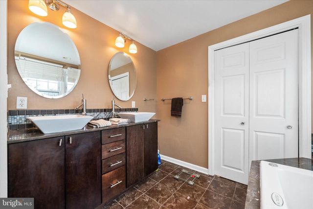 3301 ENGLEWOOD RD, Wilmington, DE 19810