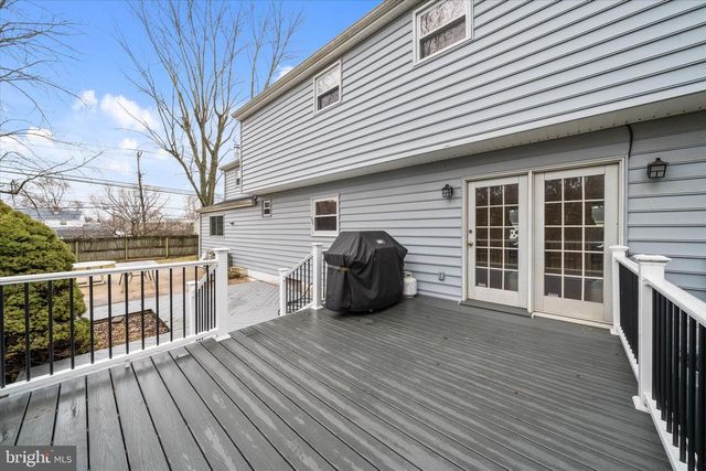 3301 ENGLEWOOD RD, Wilmington, DE 19810