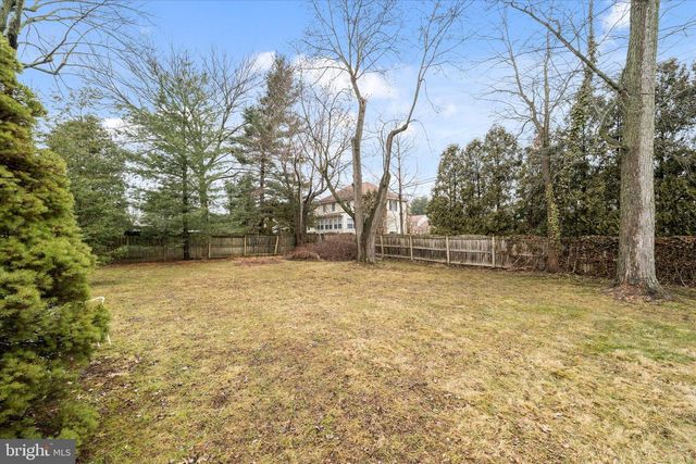 3301 ENGLEWOOD RD, Wilmington, DE 19810