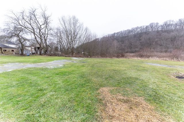 107 Wallace Dr, Darlngtn Twp, PA 16115