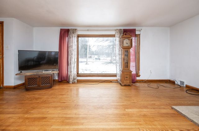 107 Wallace Dr, Darlngtn Twp, PA 16115