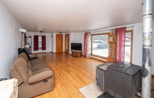 107 Wallace Dr, Darlngtn Twp, PA 16115