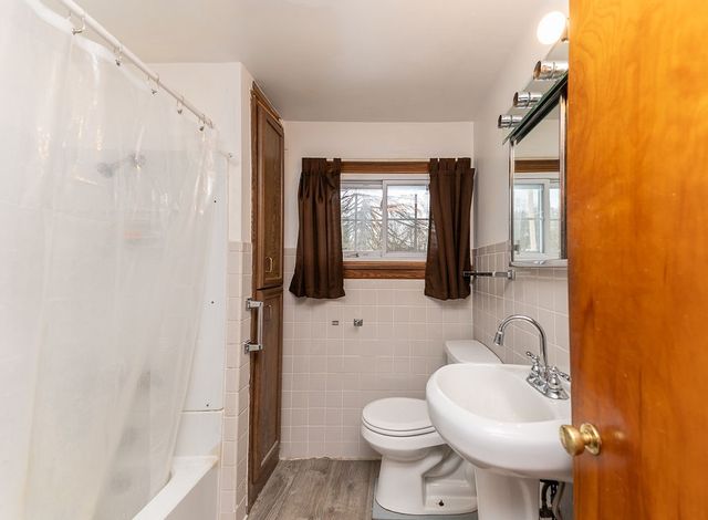 107 Wallace Dr, Darlngtn Twp, PA 16115