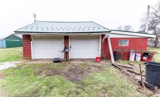 107 Wallace Dr, Darlngtn Twp, PA 16115