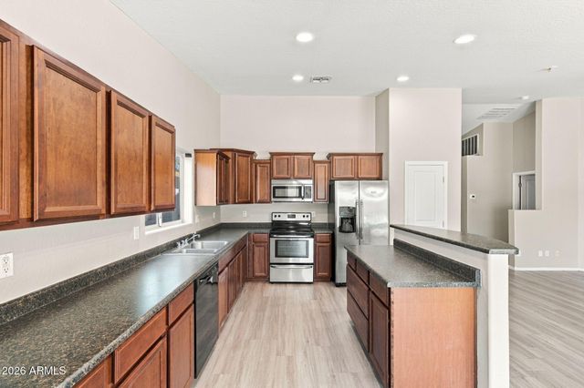 2643 E DESERT ROSE Trail, San Tan Valley, AZ 85143