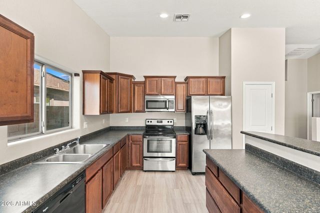 2643 E DESERT ROSE Trail, San Tan Valley, AZ 85143