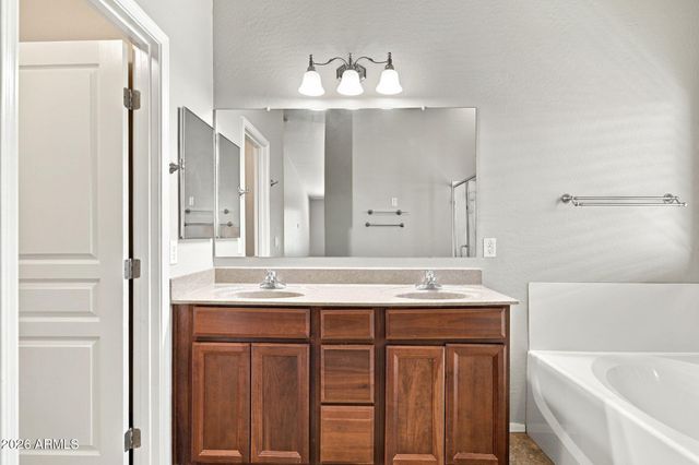 2643 E DESERT ROSE Trail, San Tan Valley, AZ 85143