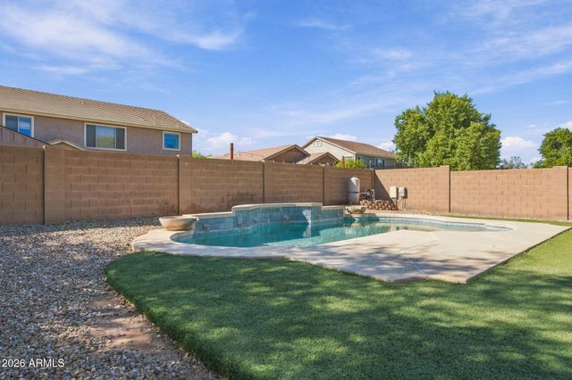2643 E DESERT ROSE Trail, San Tan Valley, AZ 85143