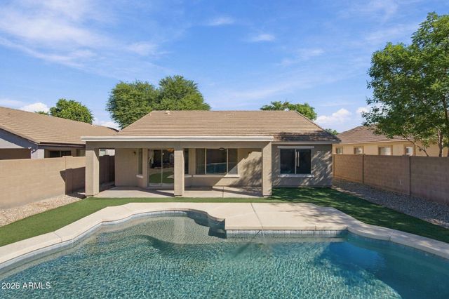 2643 E DESERT ROSE Trail, San Tan Valley, AZ 85143