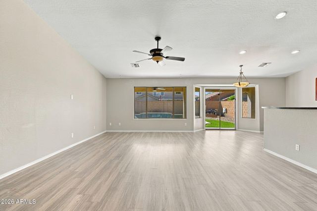 2643 E DESERT ROSE Trail, San Tan Valley, AZ 85143