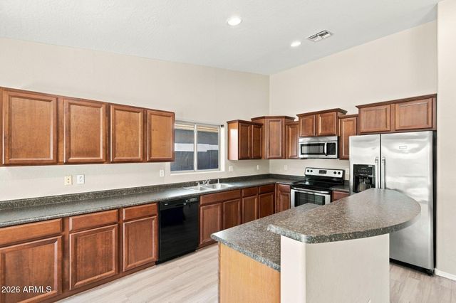 2643 E DESERT ROSE Trail, San Tan Valley, AZ 85143